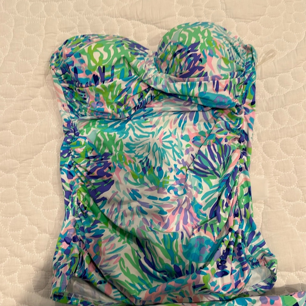 Lilly Pulitzer top and bottom like new bathing suite